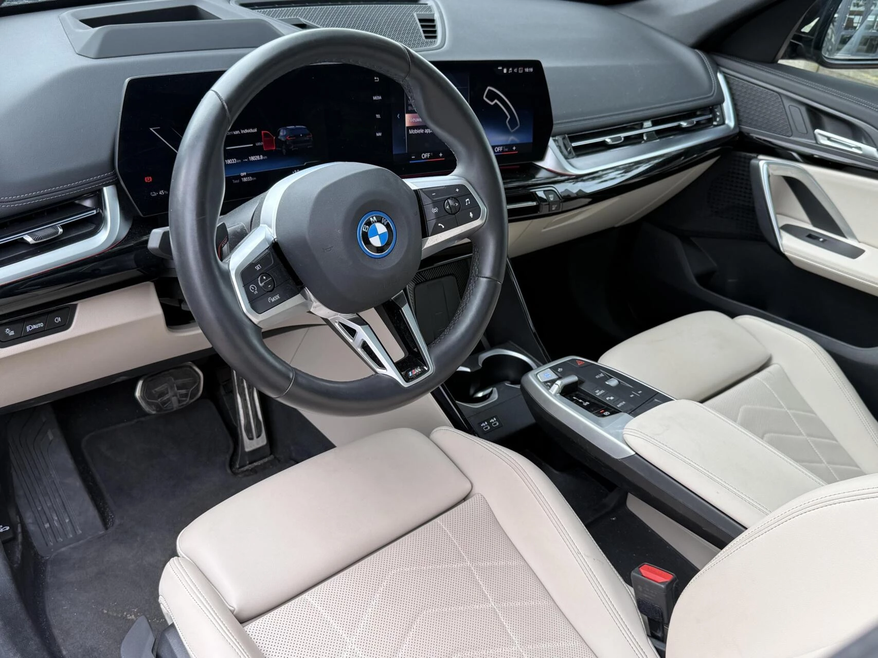 Hoofdafbeelding BMW iX1