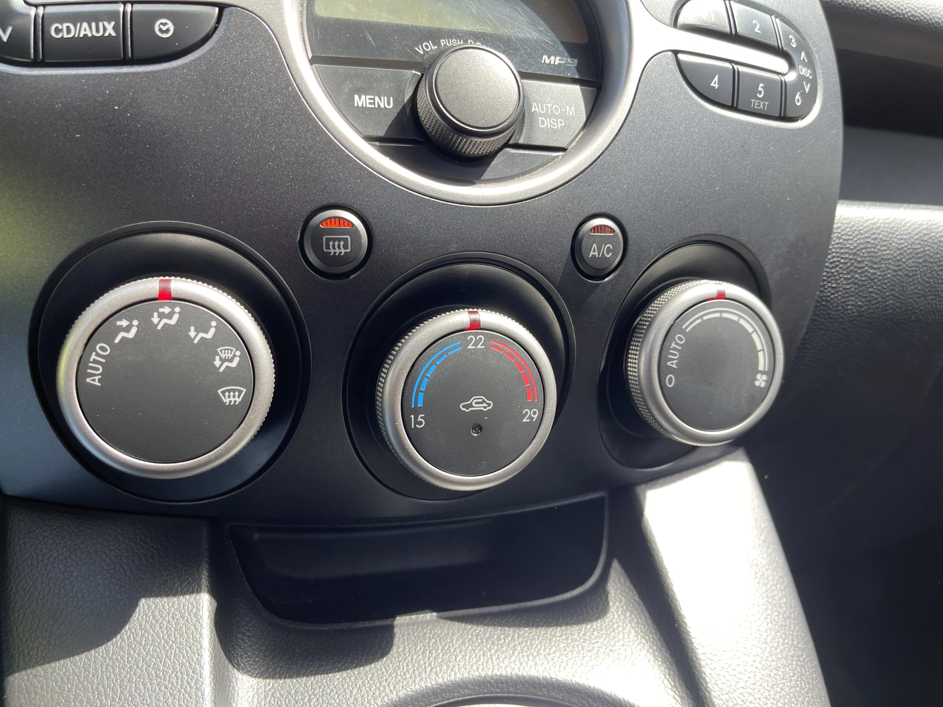 Hoofdafbeelding Mazda 2
