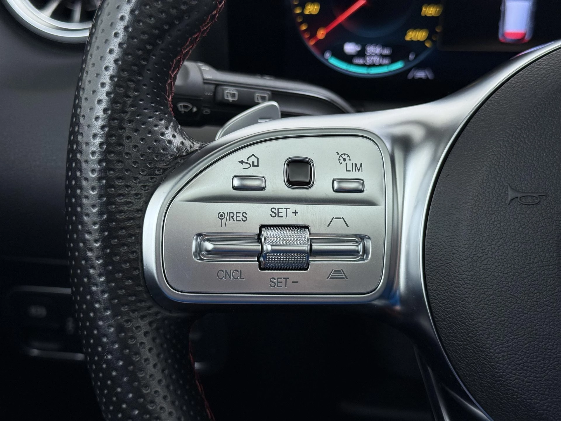 Hoofdafbeelding Mercedes-Benz EQA