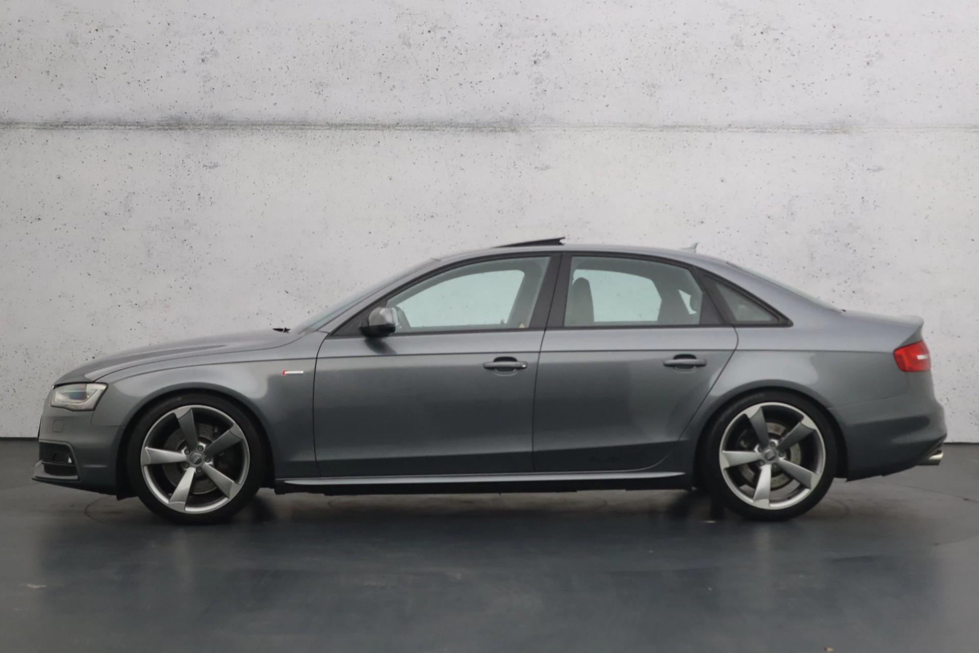 Hoofdafbeelding Audi S4