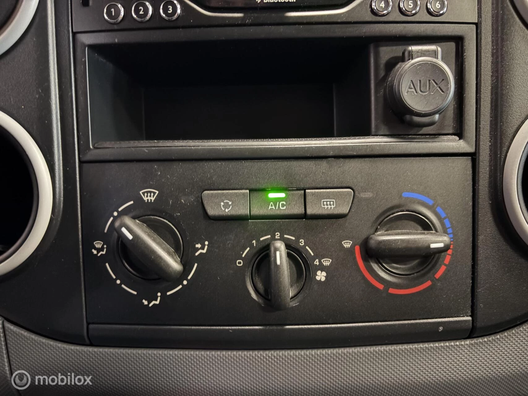 Hoofdafbeelding Peugeot Partner