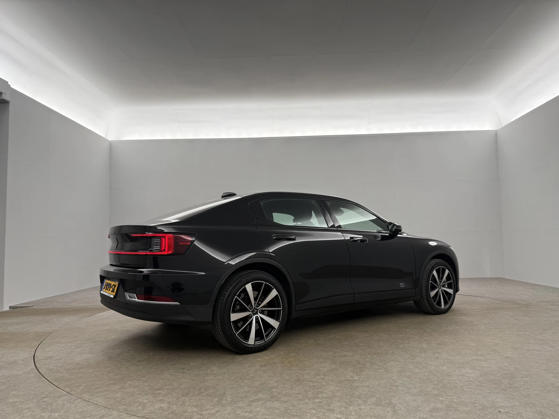 Hoofdafbeelding Polestar 2