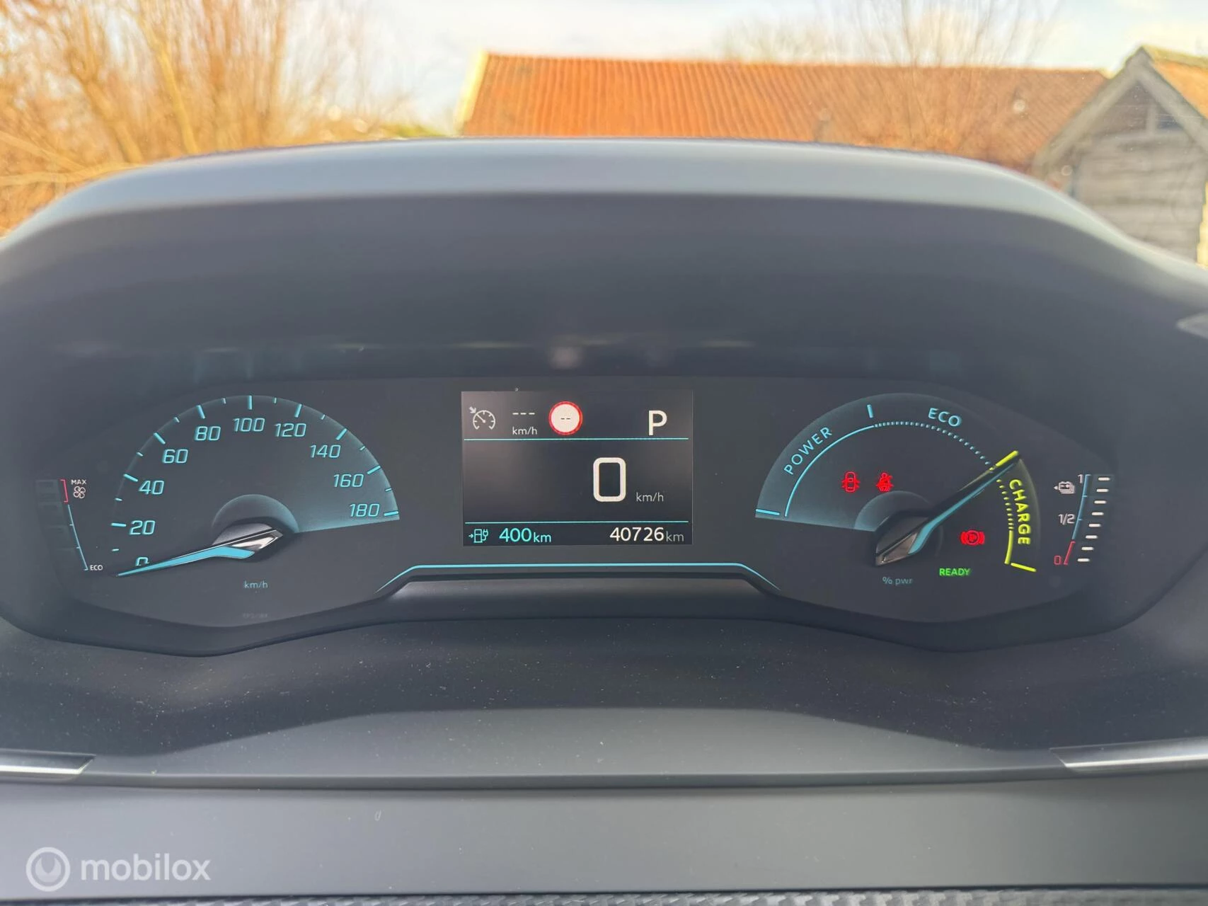 Hoofdafbeelding Peugeot e-208