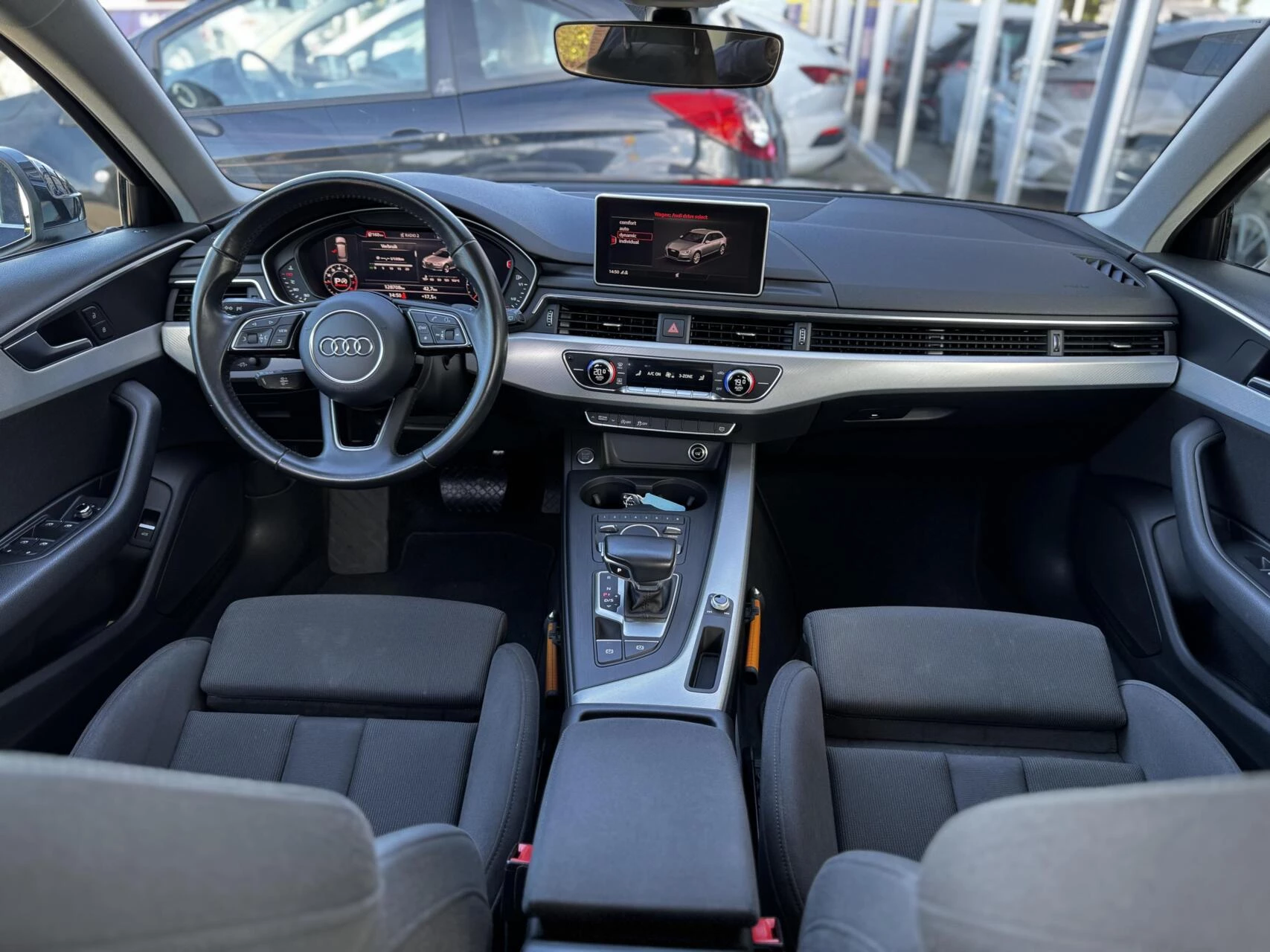 Hoofdafbeelding Audi A4