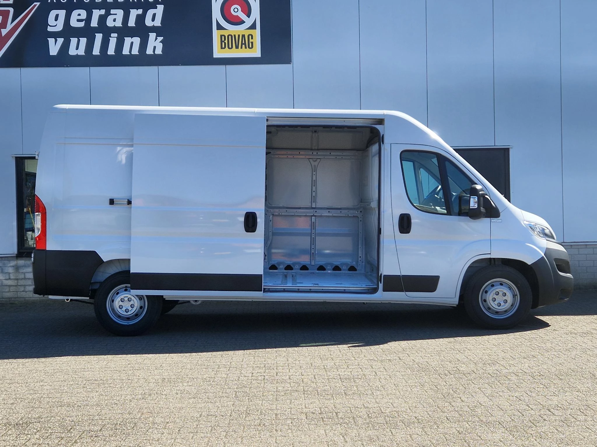 Hoofdafbeelding Opel Movano