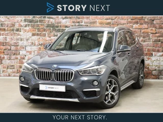 BMW X1 sDrive20i High Executive xLine Automaat / Navigatiesysteem Plus / Trekhaak / Parkeersensoren / Head-Up Display / Cruise Control / Bluetooth / Stoelverwarming / Leder / 18 Inch / Climate Control / LED