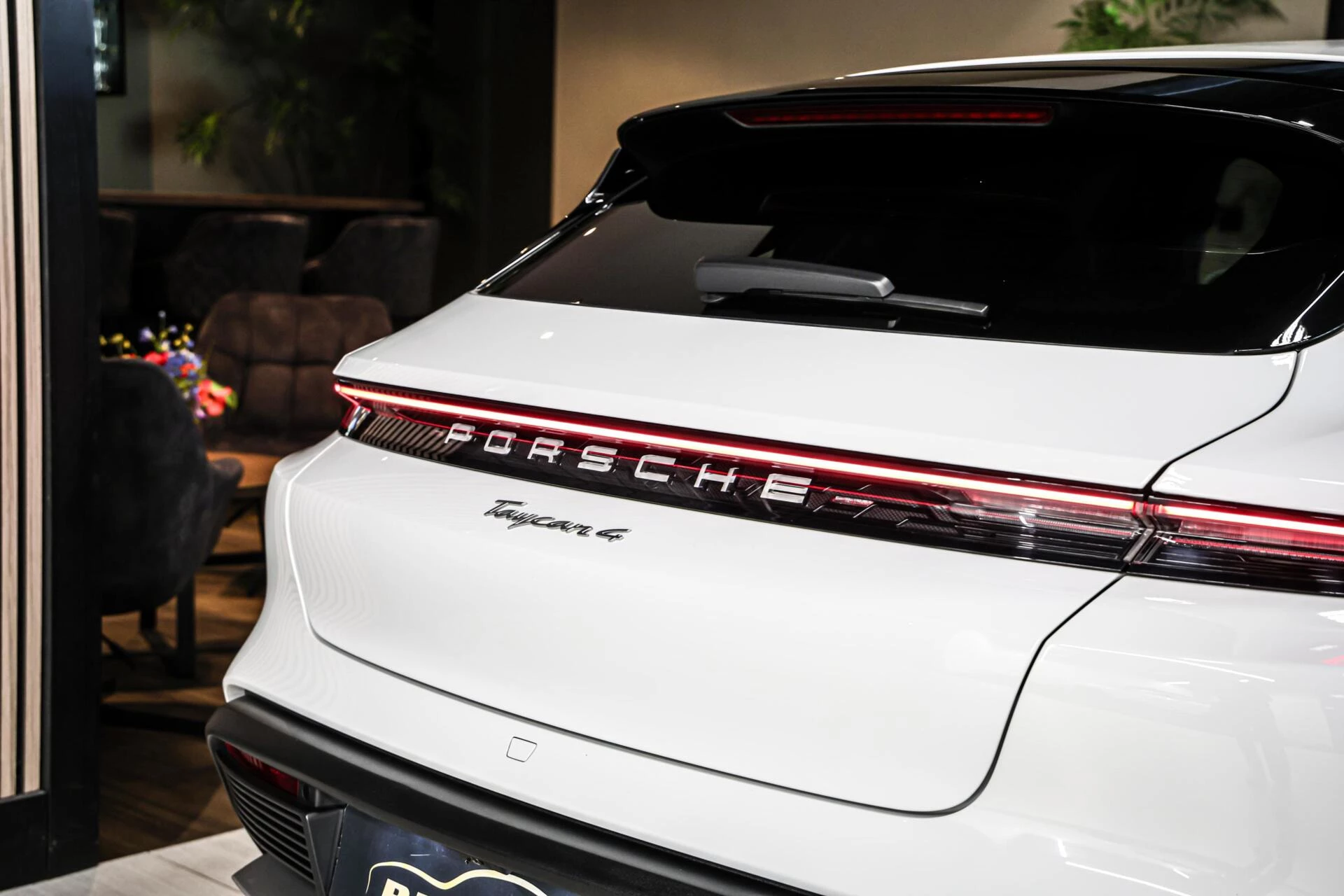 Hoofdafbeelding Porsche Taycan