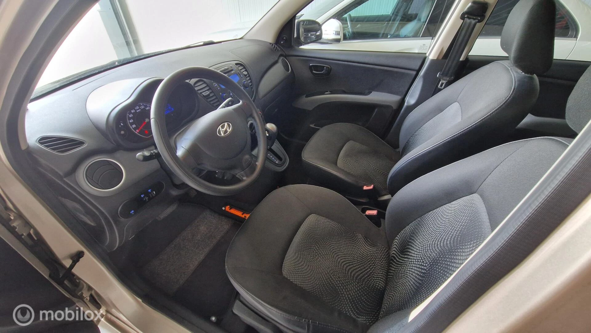 Hoofdafbeelding Hyundai i10