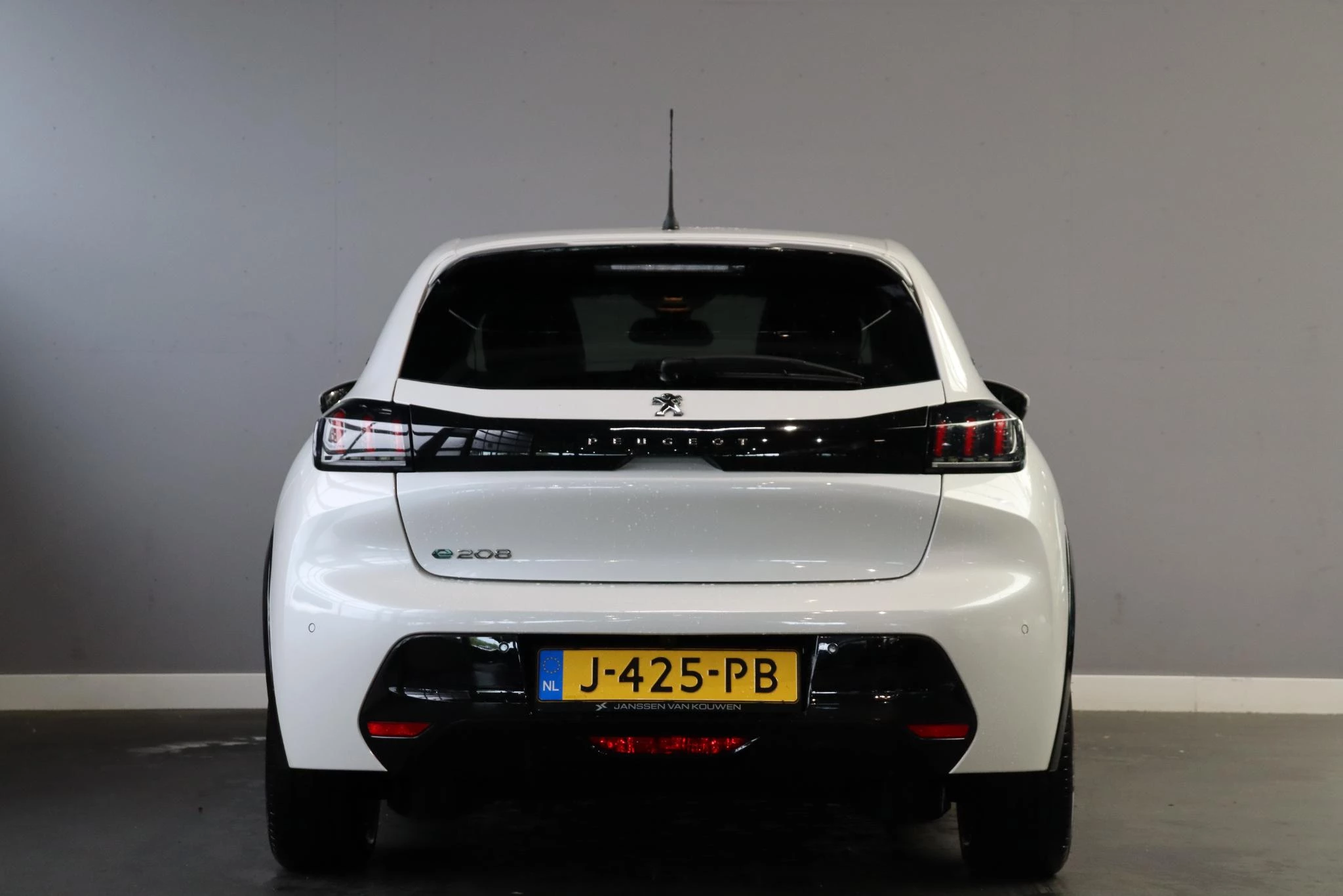 Hoofdafbeelding Peugeot e-208