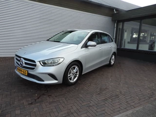 Mercedes-Benz B-Klasse 180 Premium Plus lage km