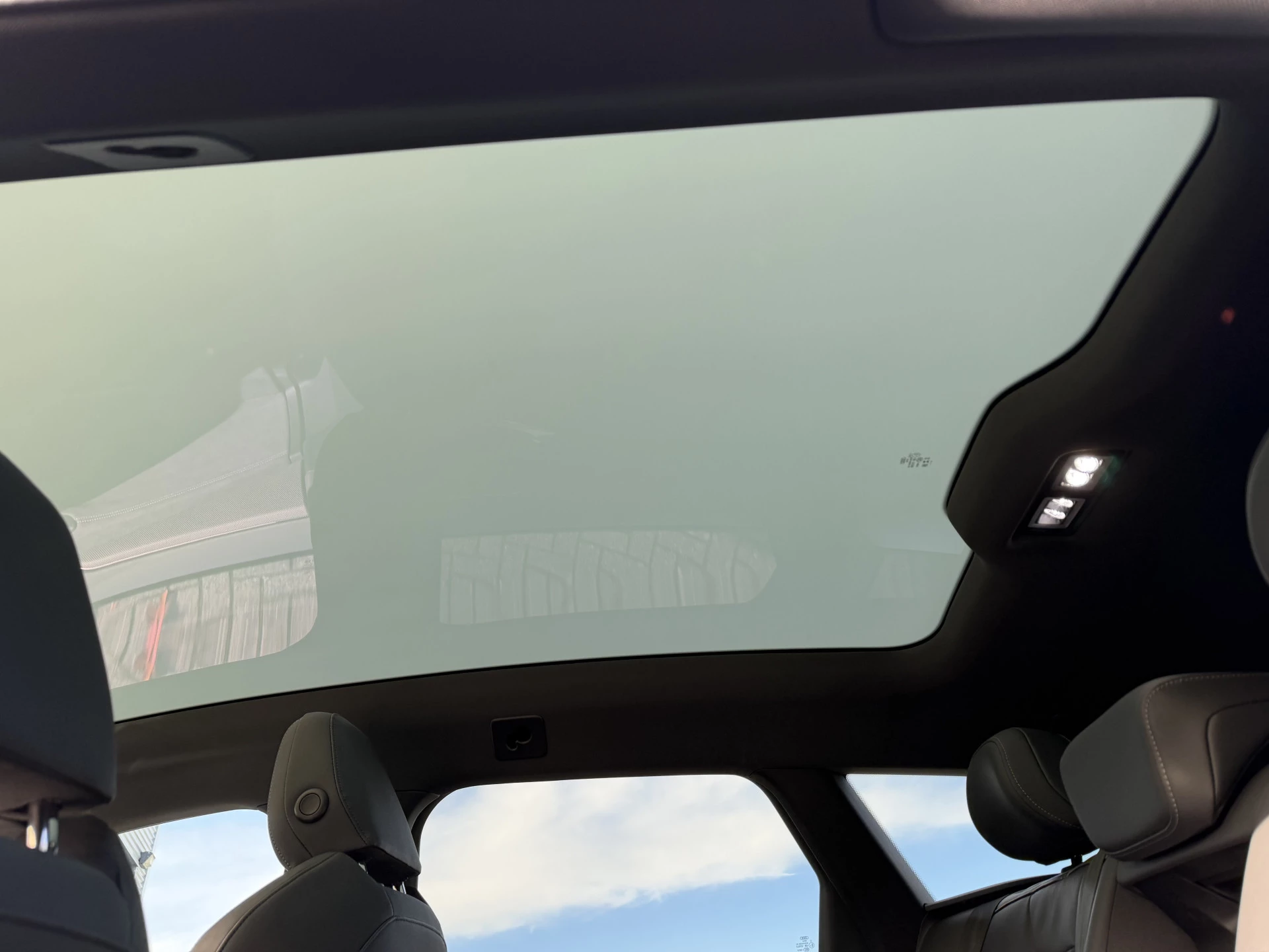 Hoofdafbeelding Audi A6 Avant e-tron