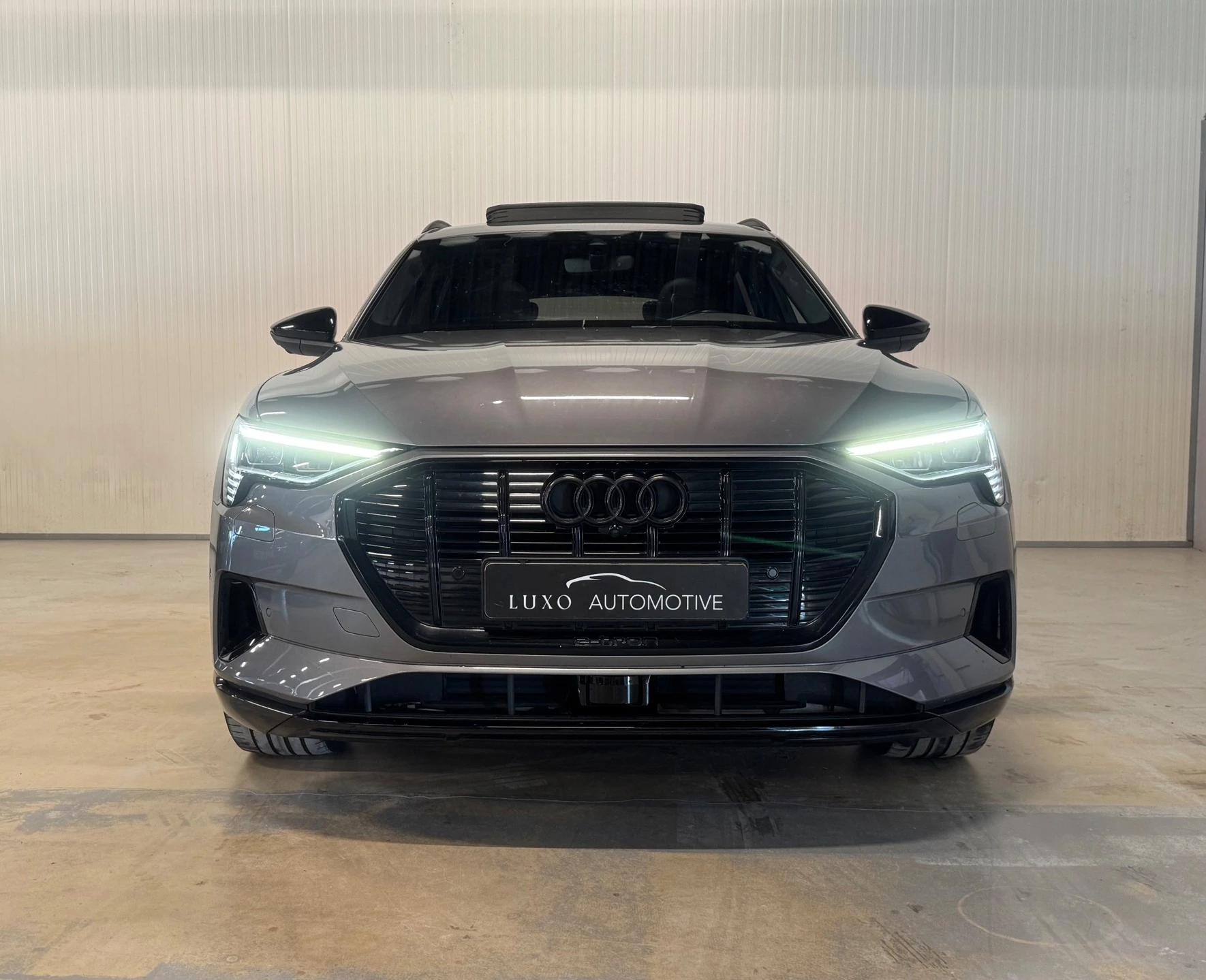 Hoofdafbeelding Audi e-tron