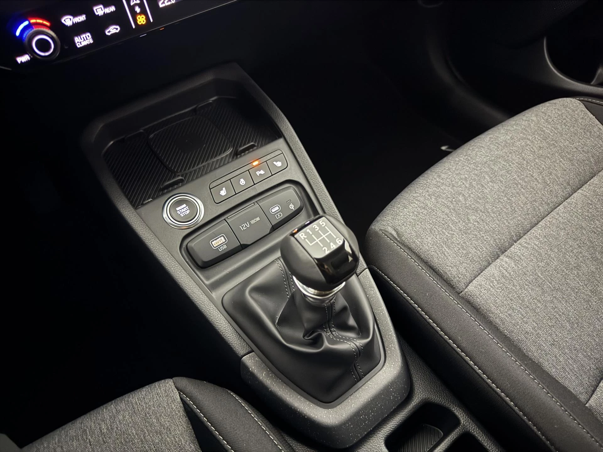 Hoofdafbeelding Kia Stonic