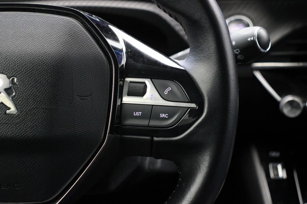 Hoofdafbeelding Peugeot e-208