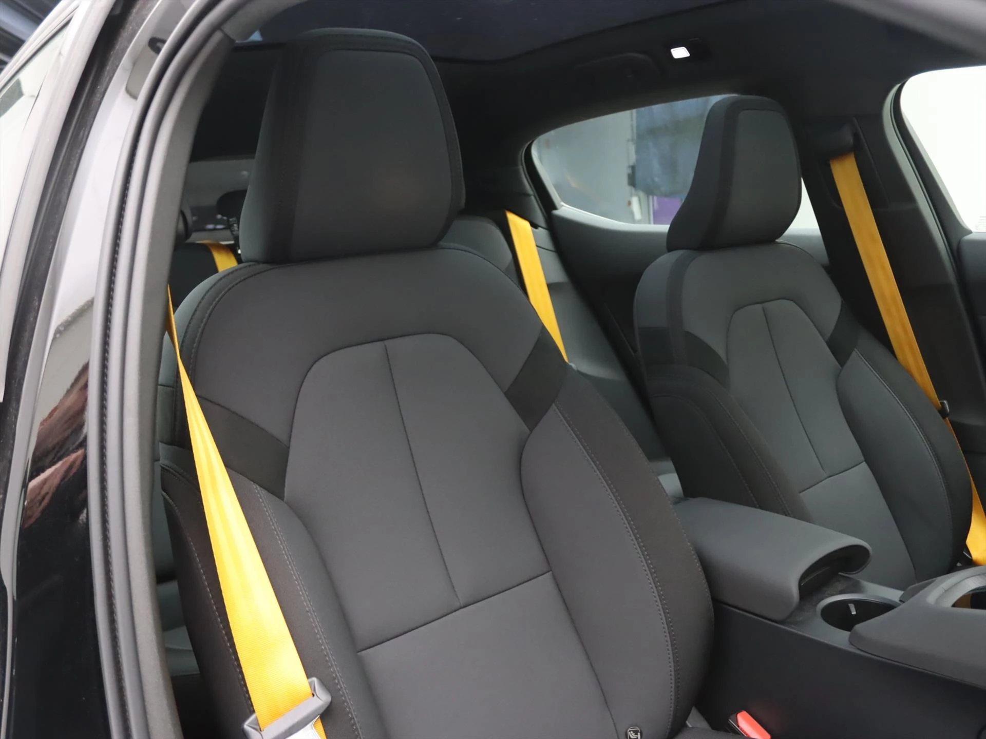 Hoofdafbeelding Polestar 2