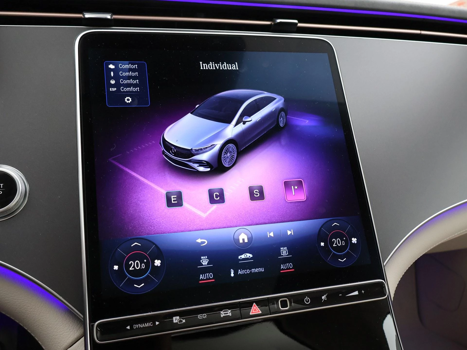 Hoofdafbeelding Mercedes-Benz EQS