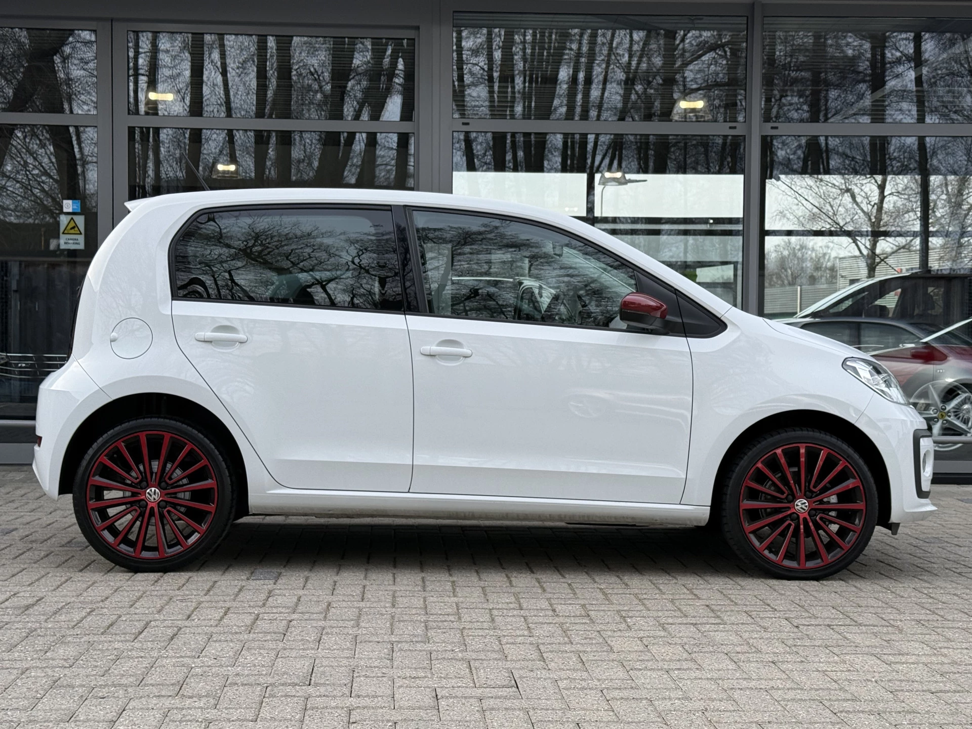 Hoofdafbeelding Volkswagen up!