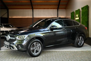 Mercedes-Benz GLC-klasse Coupé 300e 4MATIC - Distronic+ - 360 Camera - Memory - El. Trekhaak - Keyless Entry - Leer -