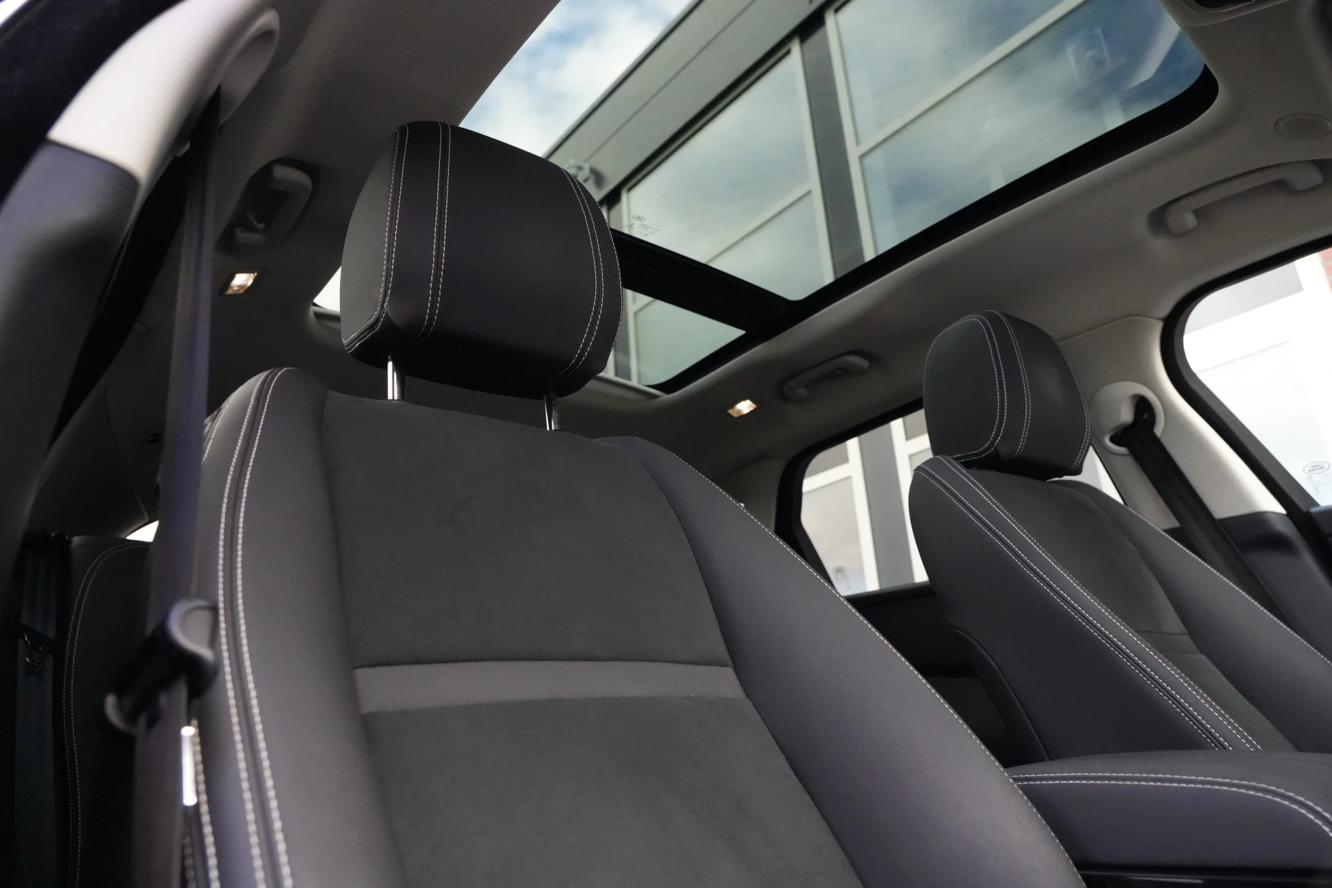 Hoofdafbeelding Land Rover Range Rover Velar