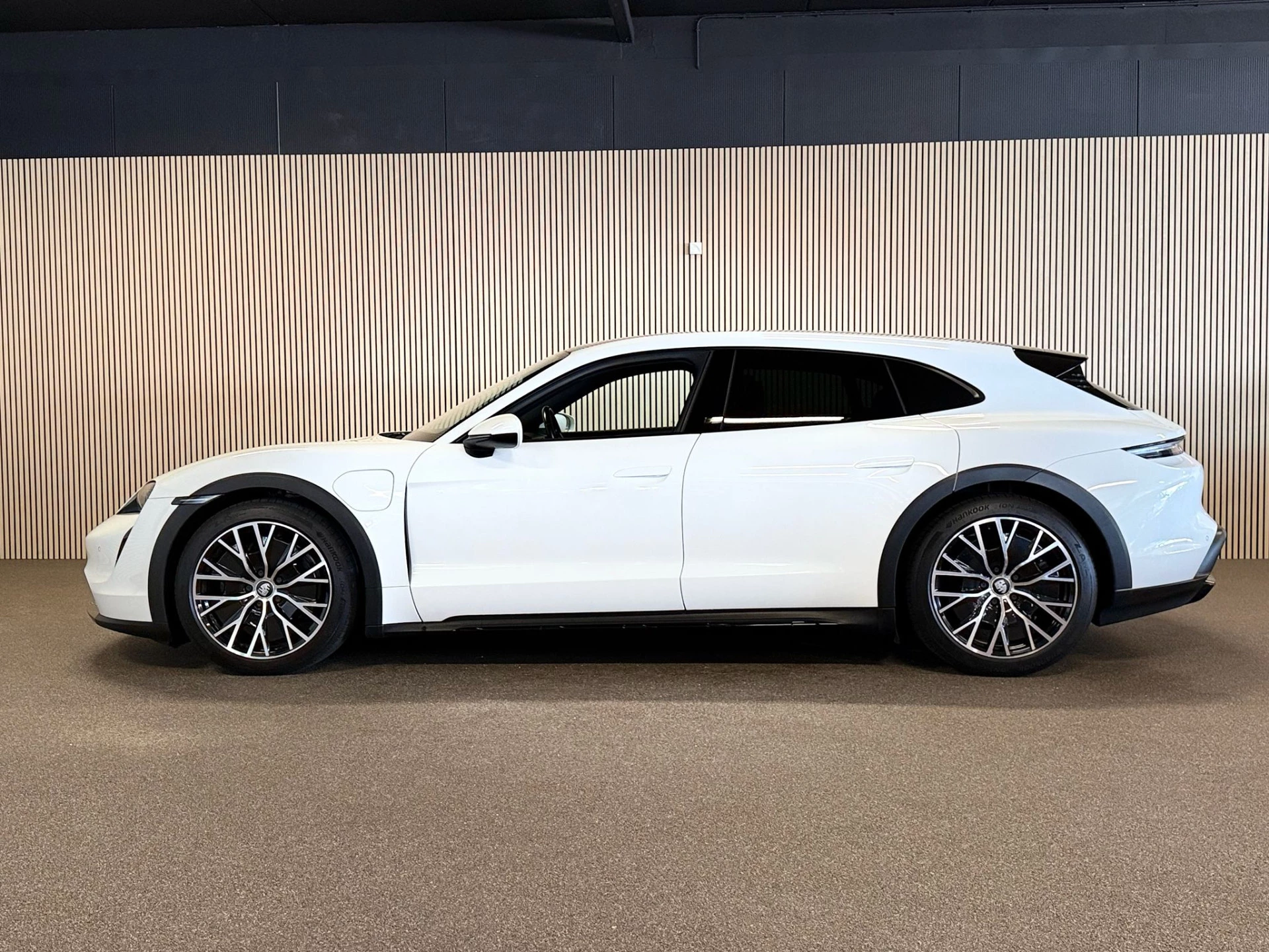 Hoofdafbeelding Porsche Taycan