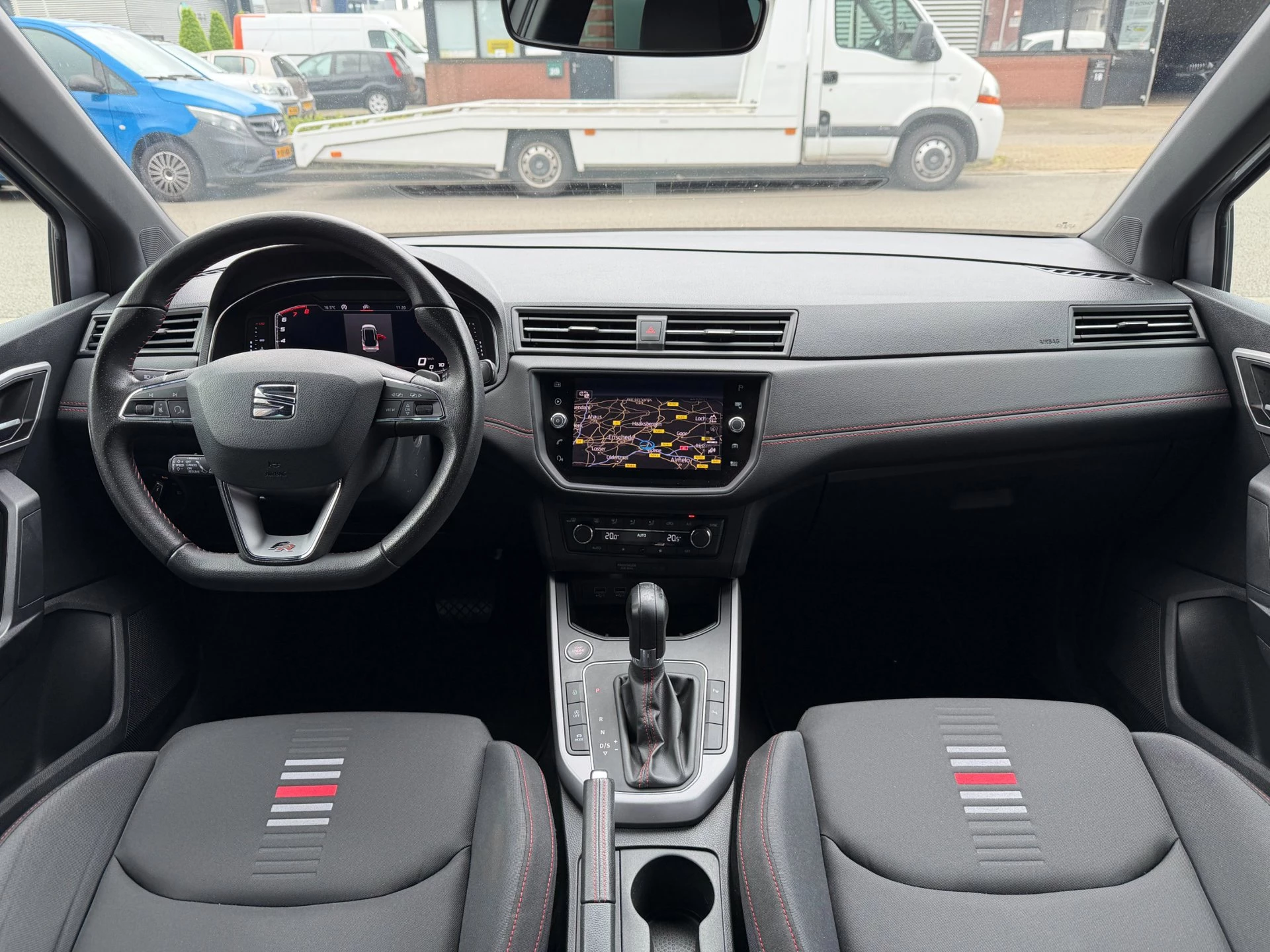 Hoofdafbeelding SEAT Arona