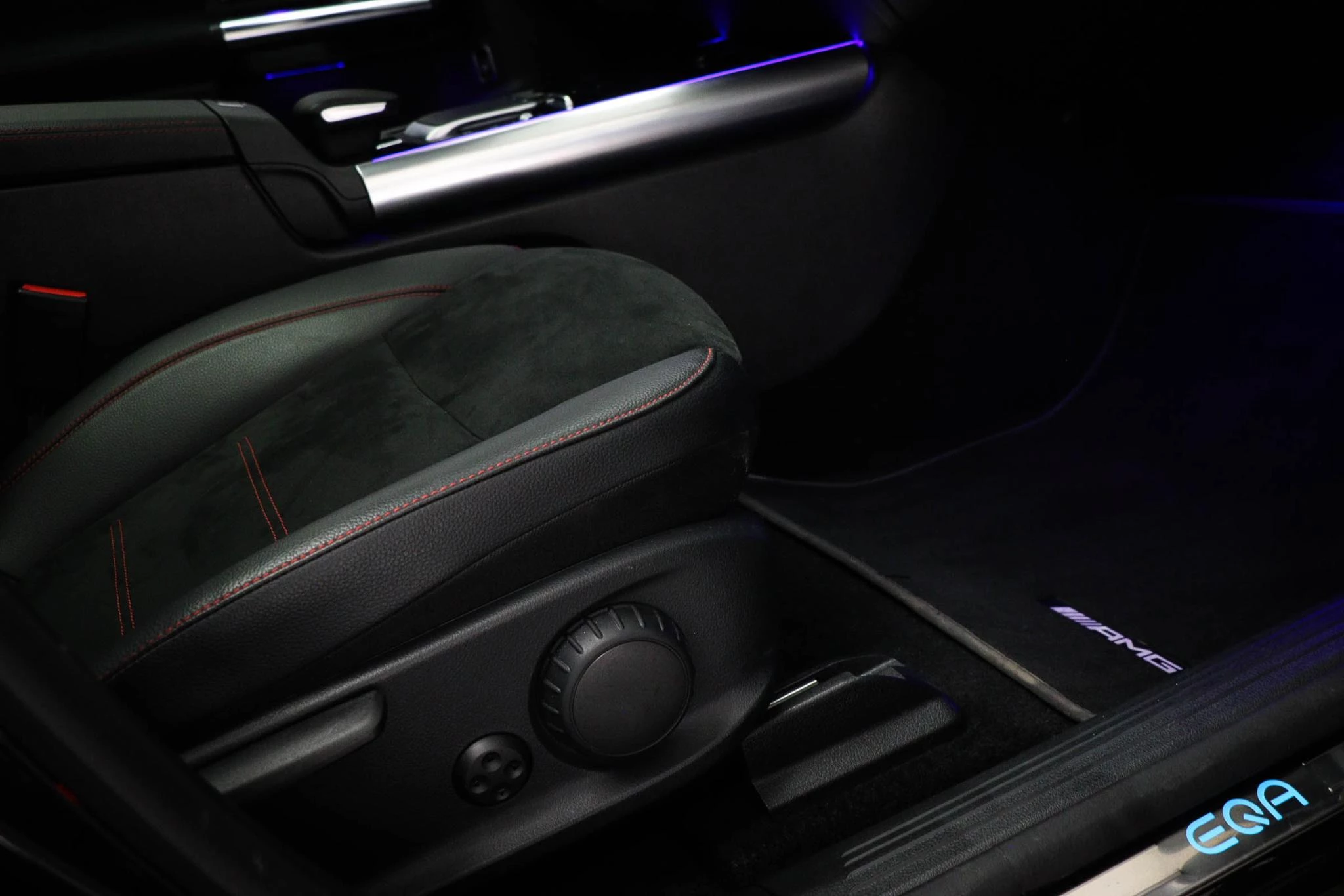 Hoofdafbeelding Mercedes-Benz EQA