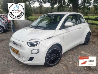 Hoofdafbeelding Fiat 500e Fiat 500e 500 E-42KW-Sneladen - Adaptieve CruiseContr- Met korting