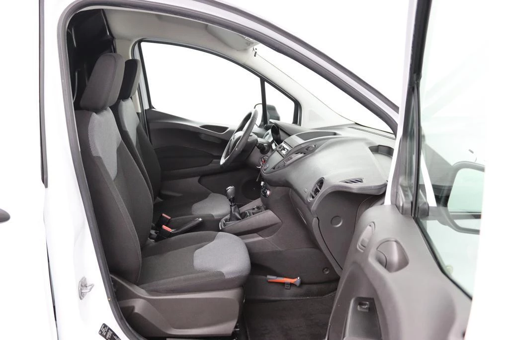 Hoofdafbeelding Ford Transit Courier