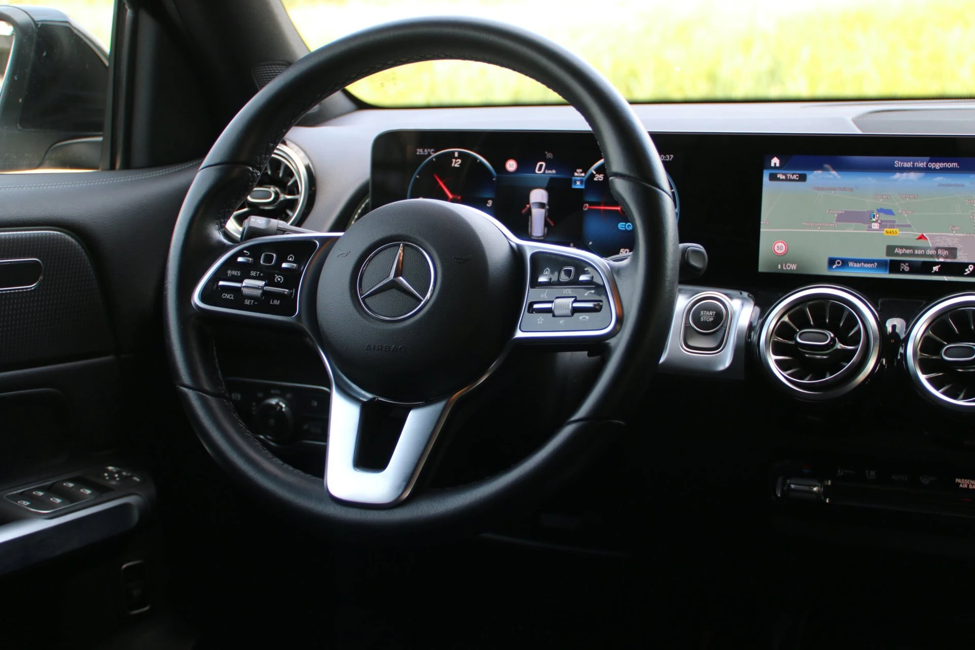 Hoofdafbeelding Mercedes-Benz EQB