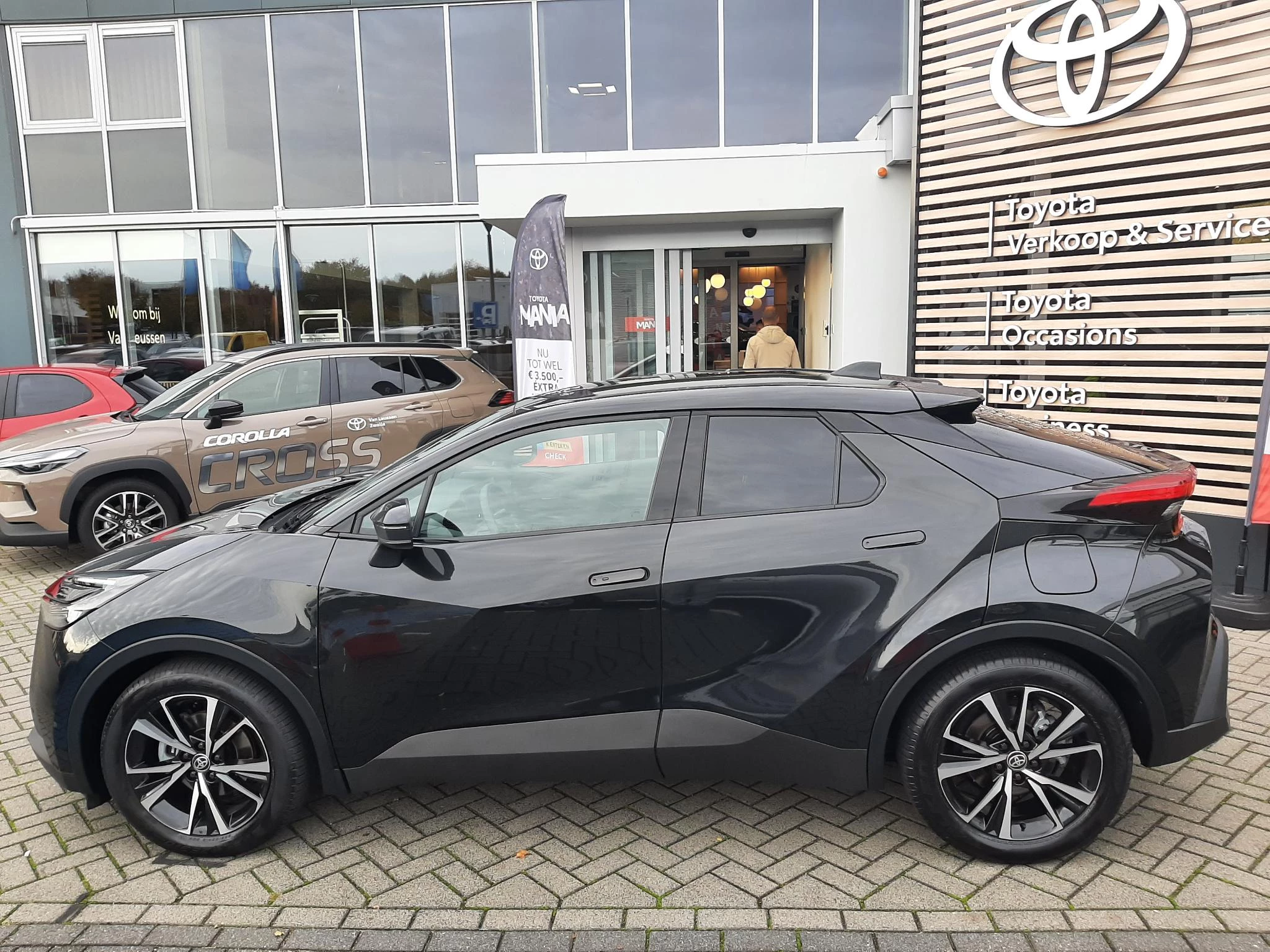 Hoofdafbeelding Toyota C-HR
