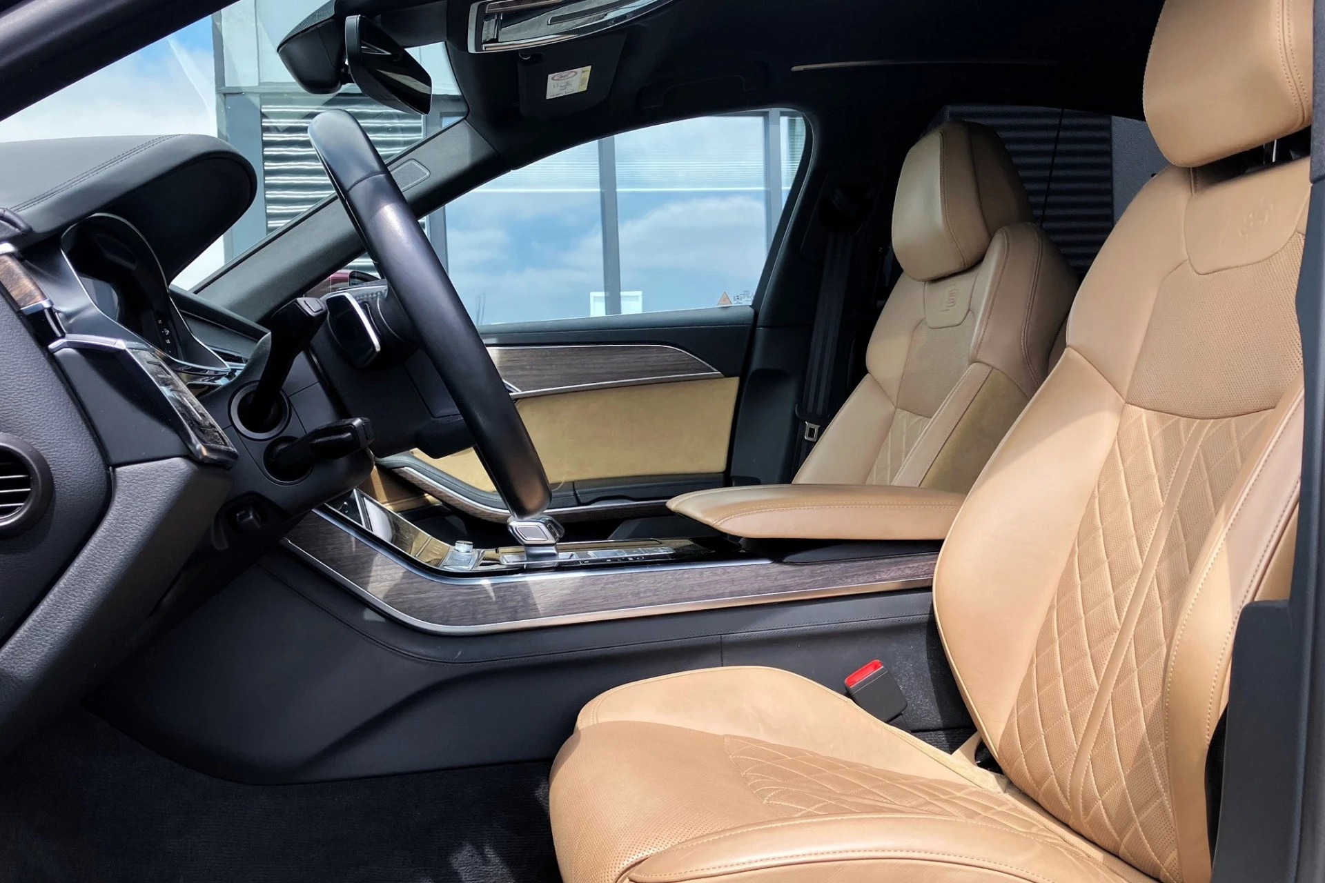 Hoofdafbeelding Audi A8