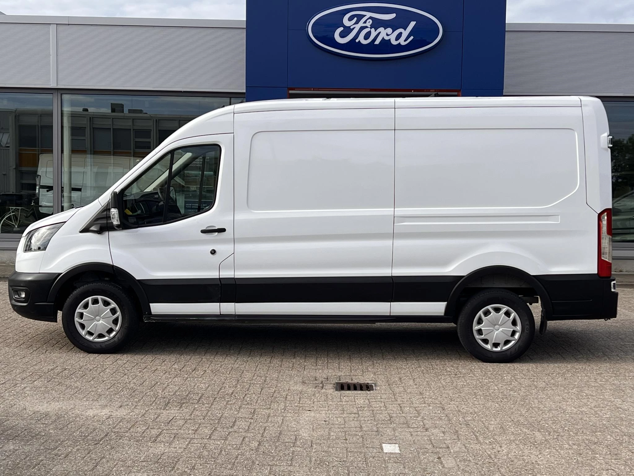 Hoofdafbeelding Ford E-Transit
