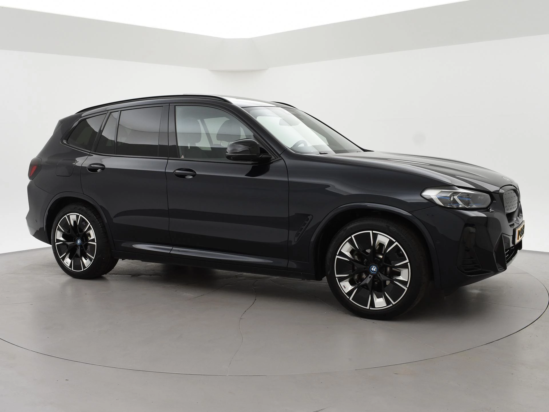 Hoofdafbeelding BMW iX3