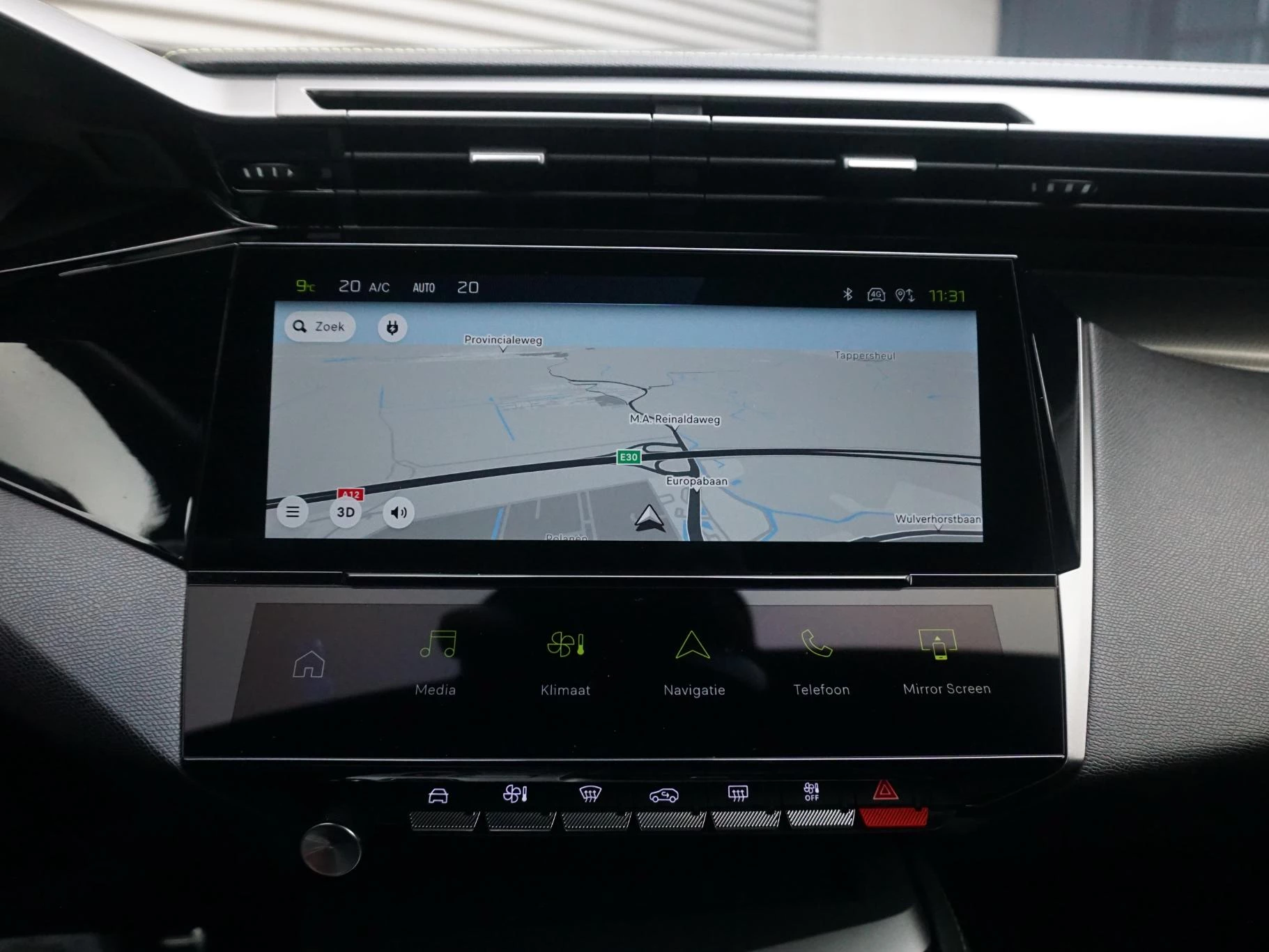 Hoofdafbeelding Peugeot e-308