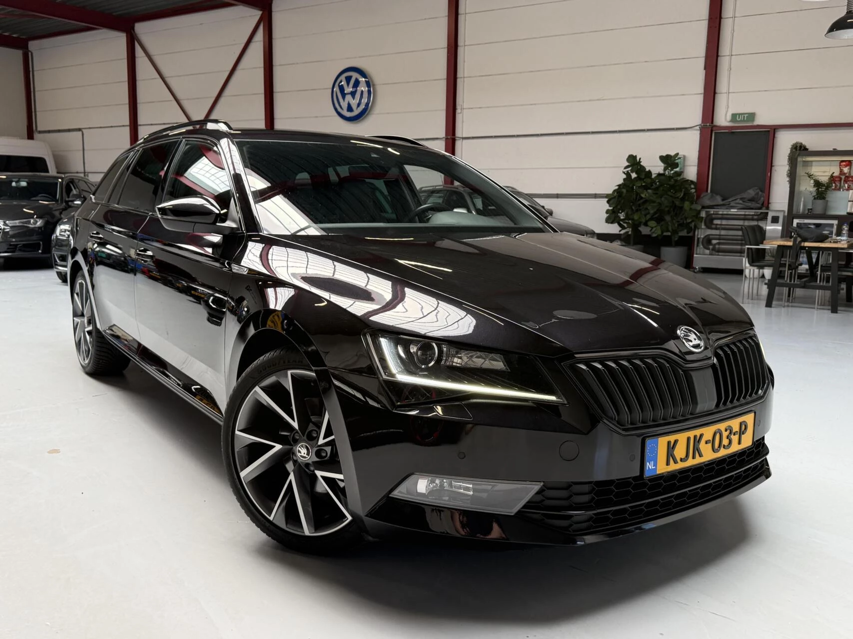 Hoofdafbeelding Škoda Superb