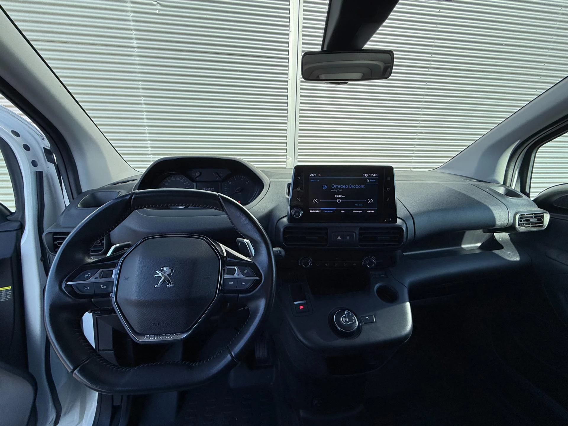 Hoofdafbeelding Peugeot Partner