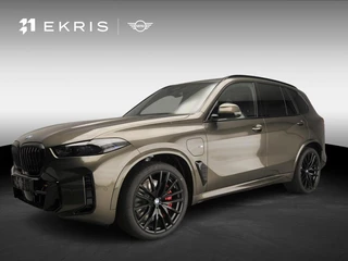Hoofdafbeelding BMW X5 BMW X5 xDrive50e M-Sportpakket Pro / Travel Pack / Comfort plus Pack / Trekhaak / Exclusive Pack / Driving assist Professional