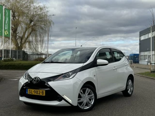 Toyota Aygo 1.0 VVT-i x-now Airco / Dealer OH 5drs