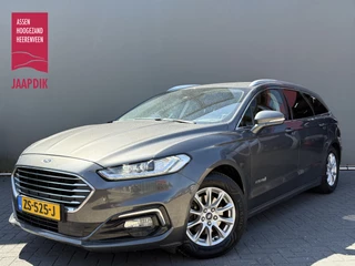 Hoofdafbeelding Ford Mondeo Ford Mondeo Wagon BWJ 2019 2.0 141 PK IVCT HEV Titanium APPLE CARPLAY | ANDROID AUTO | NAVI | CLIMA | CRUISE | ELEKTRISCHE STOEL | STOELVERW. | VOORRUITVERW. | ELEKTRISCHE ACHTERKELP | CAMERA | DODE HOEK | LMV | PDC