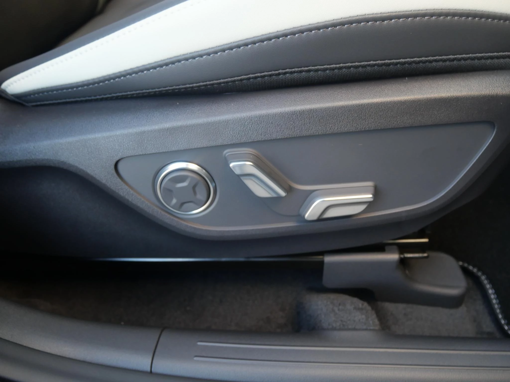 Hoofdafbeelding Kia EV5