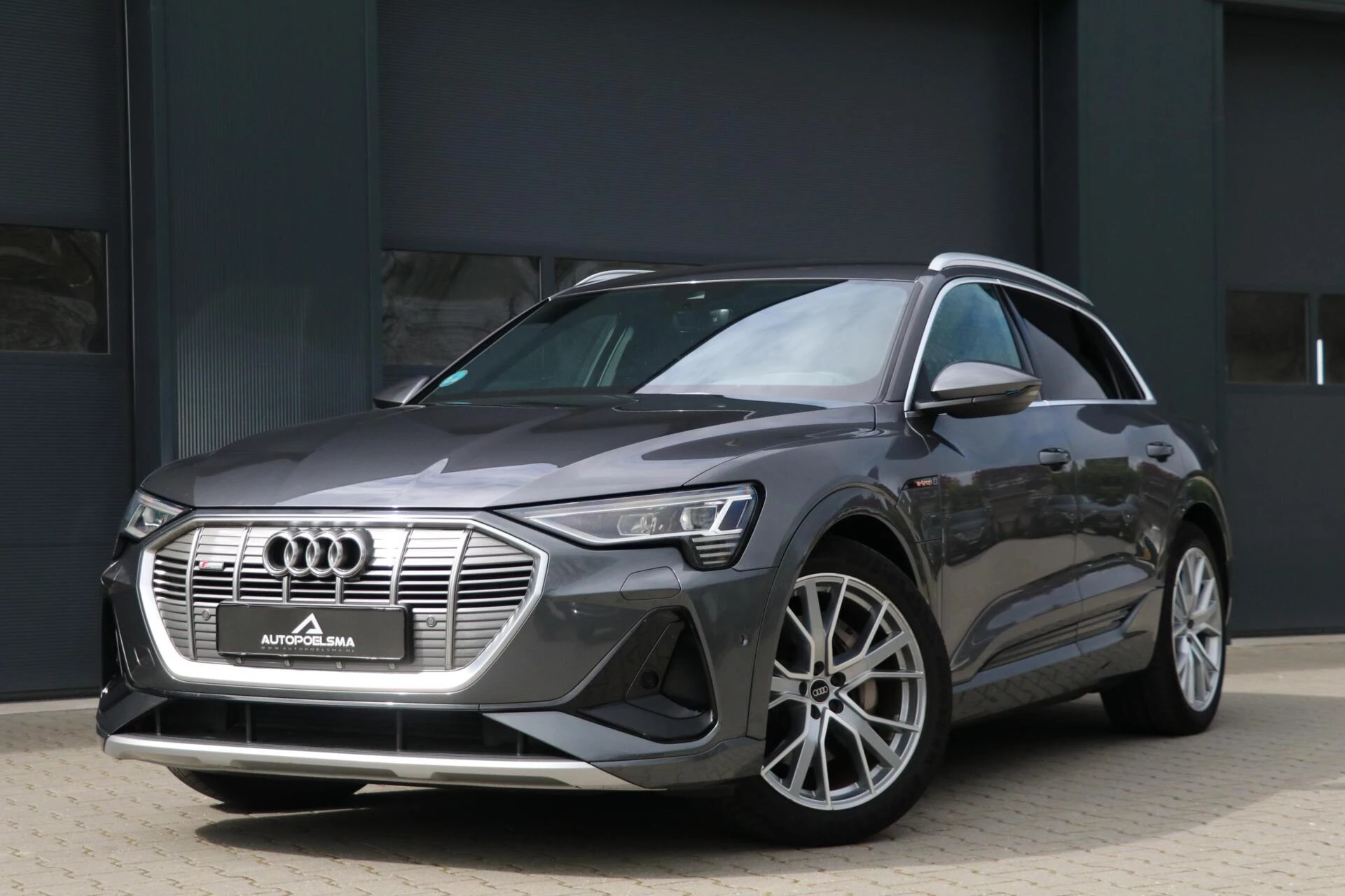 Hoofdafbeelding Audi e-tron
