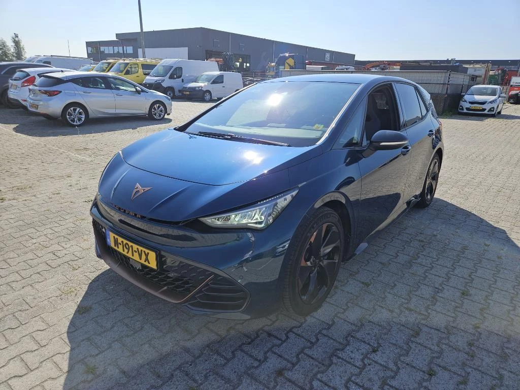 Hoofdafbeelding CUPRA Born