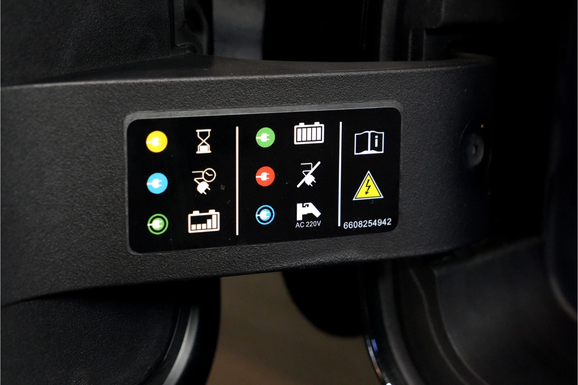 Hoofdafbeelding Lynk & Co 08