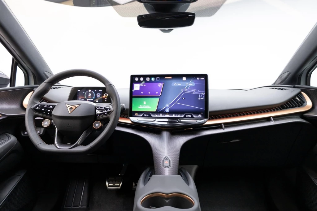 Hoofdafbeelding CUPRA Tavascan