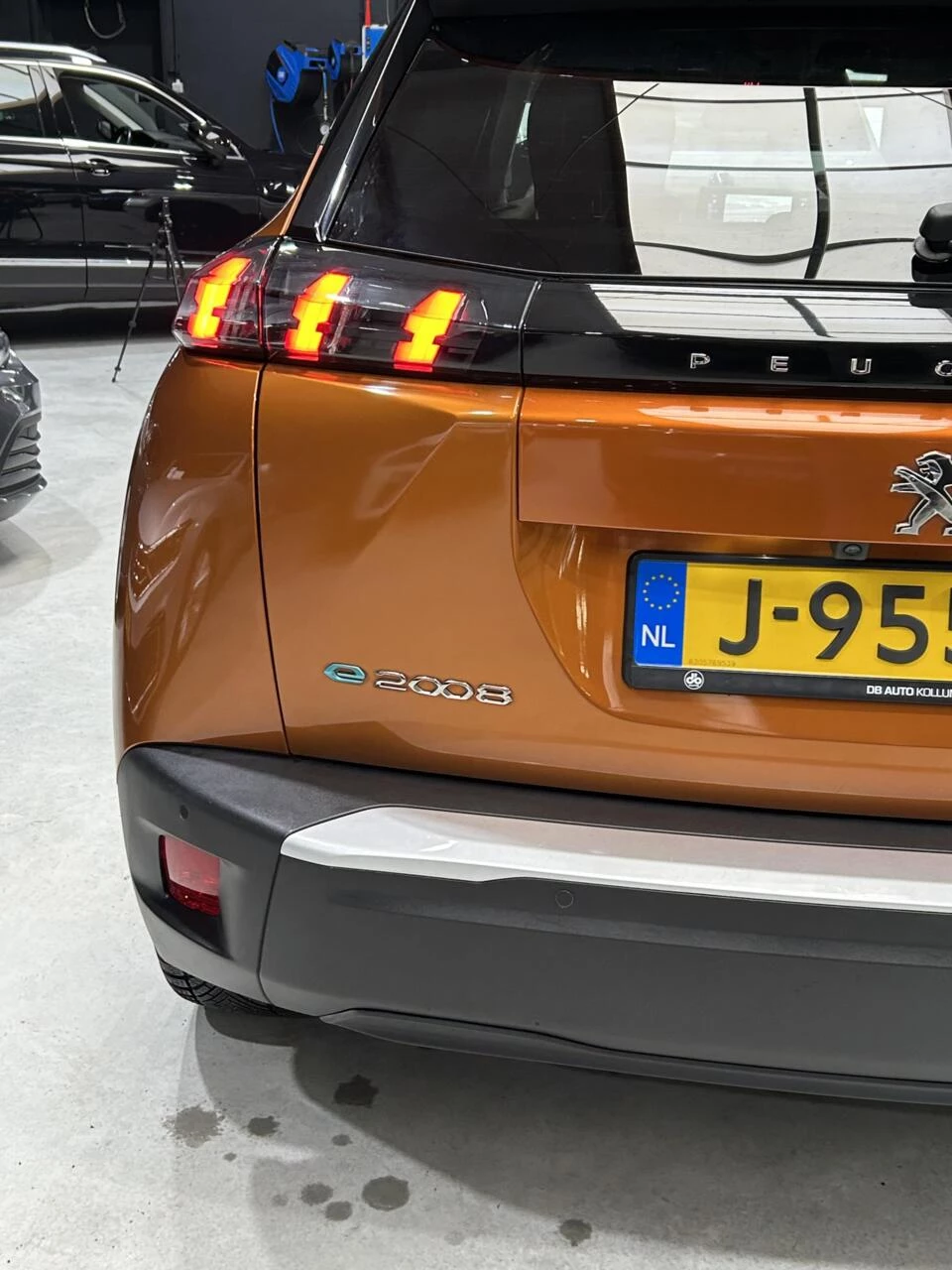 Hoofdafbeelding Peugeot e-2008