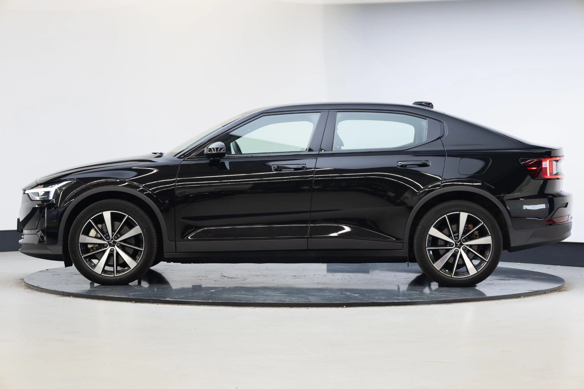 Hoofdafbeelding Polestar 2