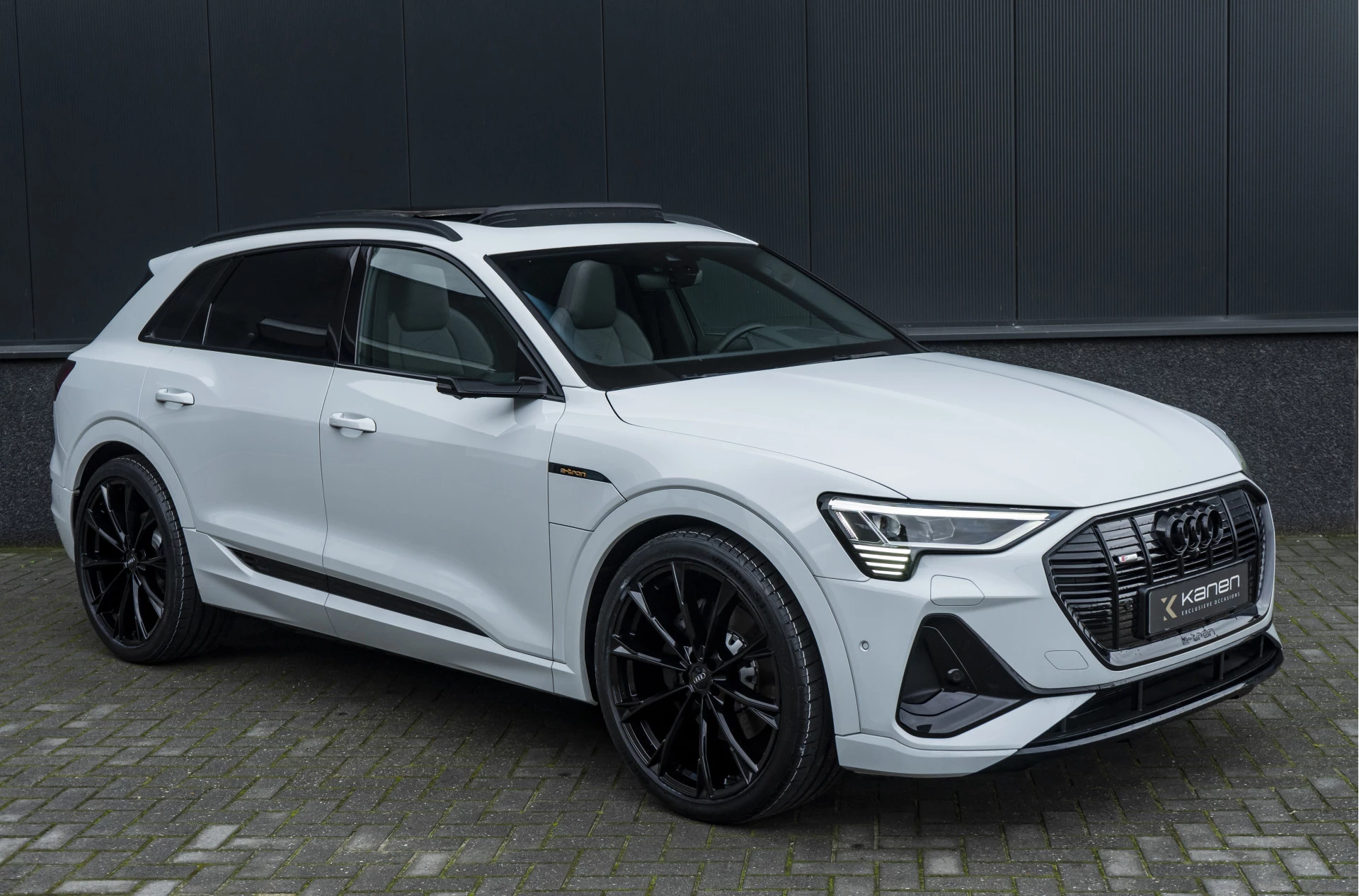 Hoofdafbeelding Audi e-tron
