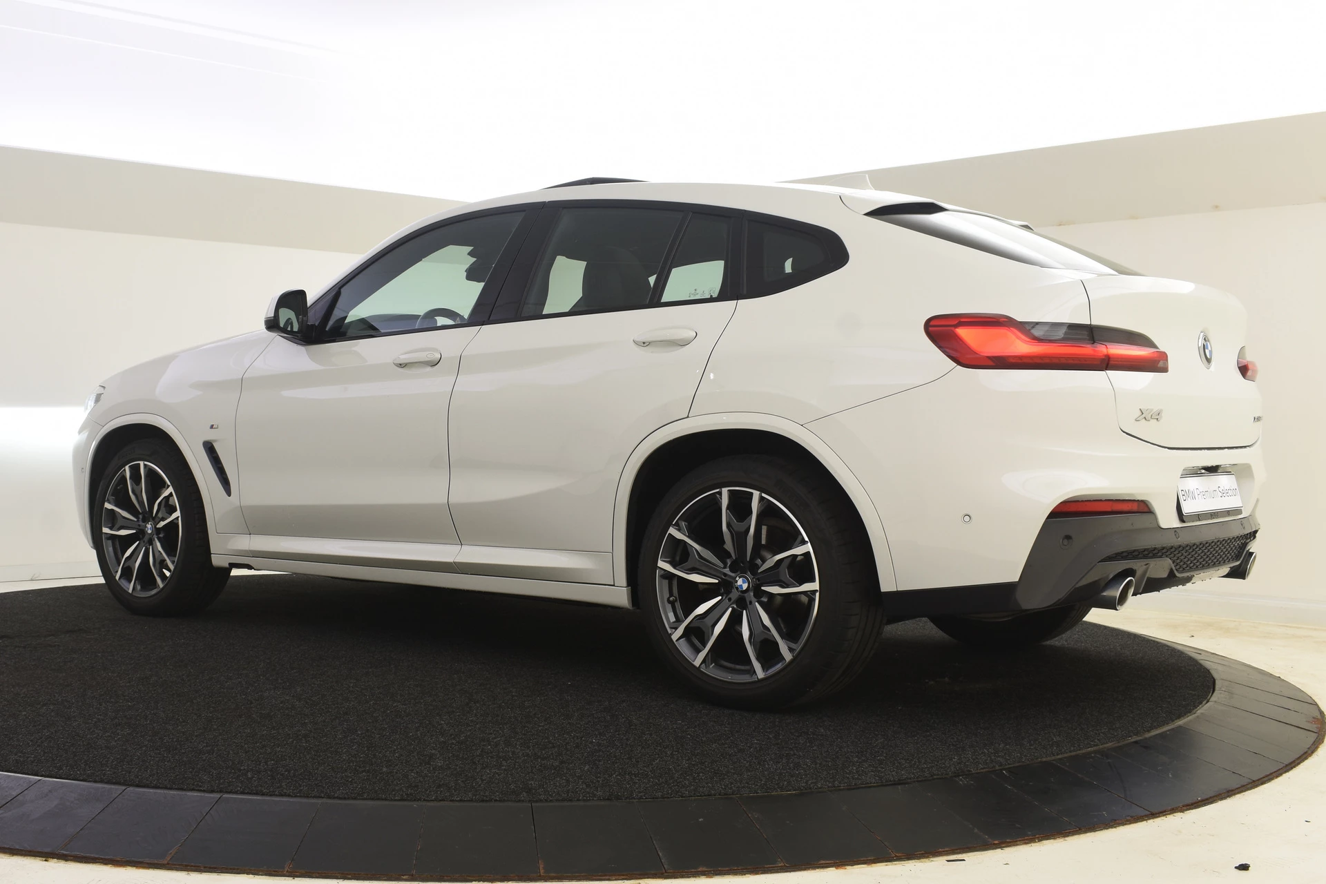 Hoofdafbeelding BMW X4