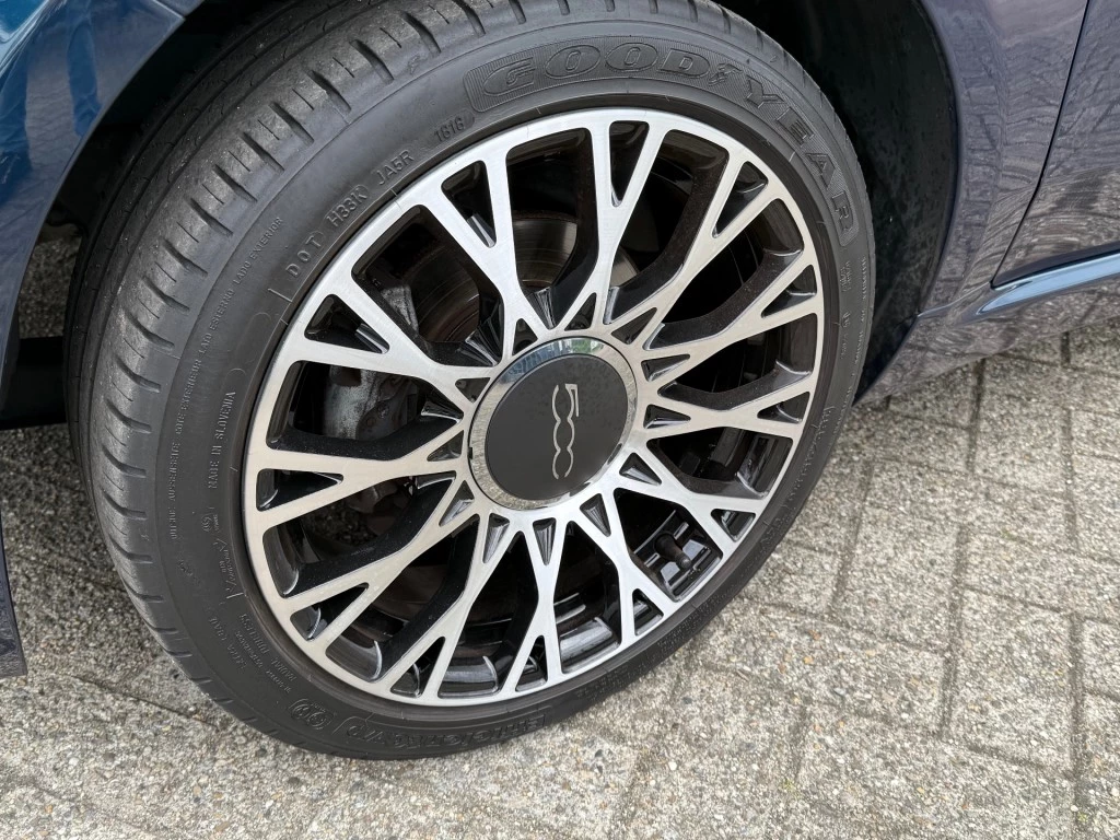 Hoofdafbeelding Fiat 500C