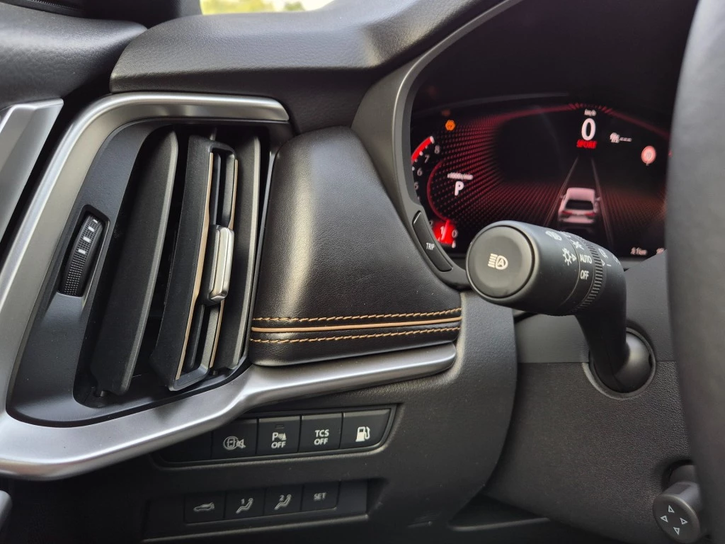 Hoofdafbeelding Mazda CX-60